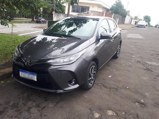 TOYOTA YARIS 1.5 16V FLEX XLS CONNECT MULTIDRIVE TOYOTA YARIS 1.5 16V FLEX XLS CONNECT MULTIDRIVE